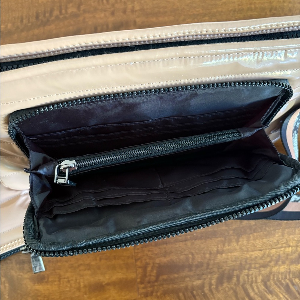 NWT Think Royln Quilted Women's Bag With Pouch - Picture 10 of 15